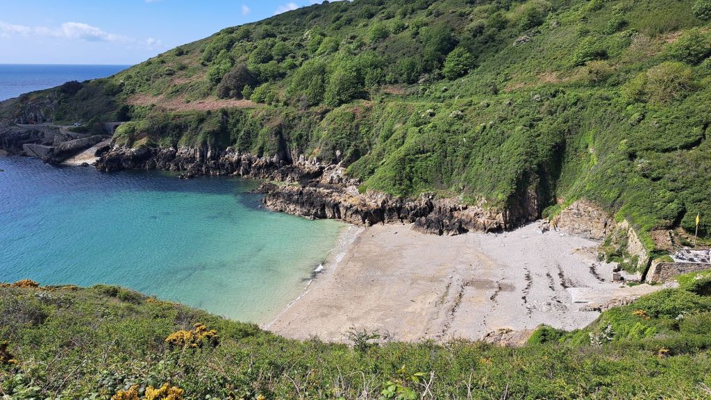 img-20250506-wa00031222548560060214728